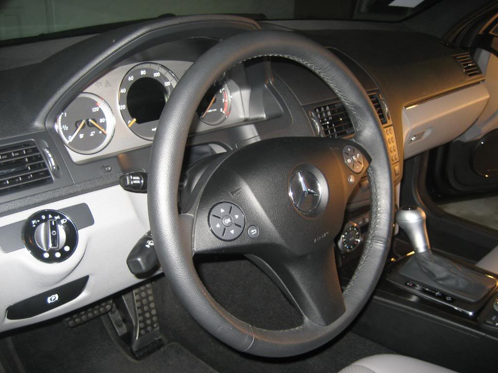 Name:  MercedesC350033.jpg
Views: 175
Size:  90.4 KB