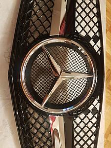 front grille AMG for C-Class Mercedes 2007-2014-img-20171030-wa0005.jpg